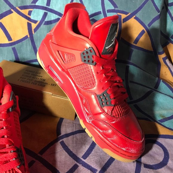 AV3914-600 Air Jordan 4 Retro NRG 'Singles Day' Red EUC Womens Size 9.5 Mens 8 - Picture 4 of 10